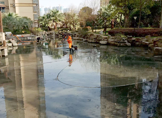 后安镇景观池淤泥清理